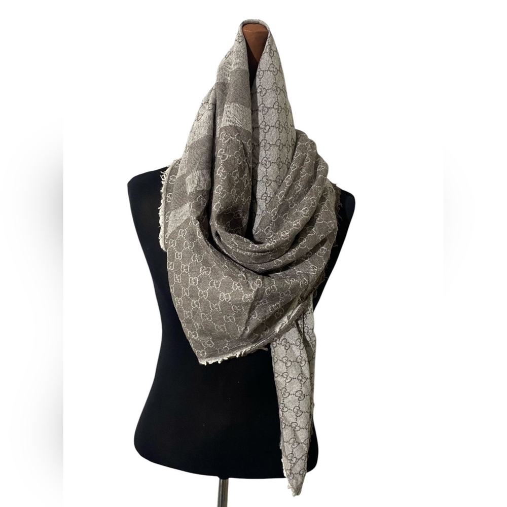 Gucci Wool scarf